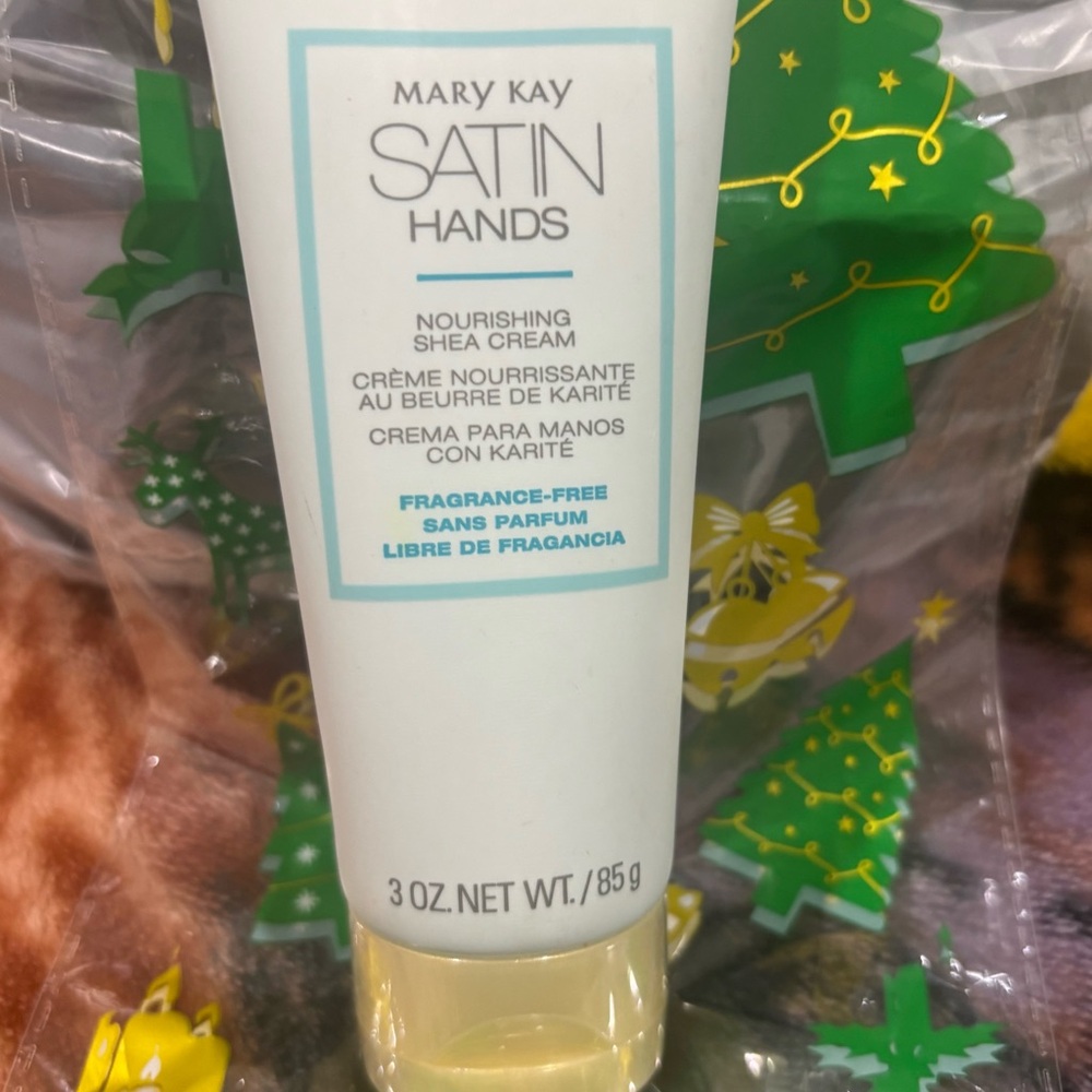 Mary Kay Satin Hands Nourishing Shea Cream - White